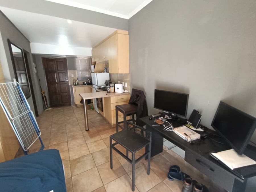 1 Bedroom Property for Sale in Vredenhof Sh Free State